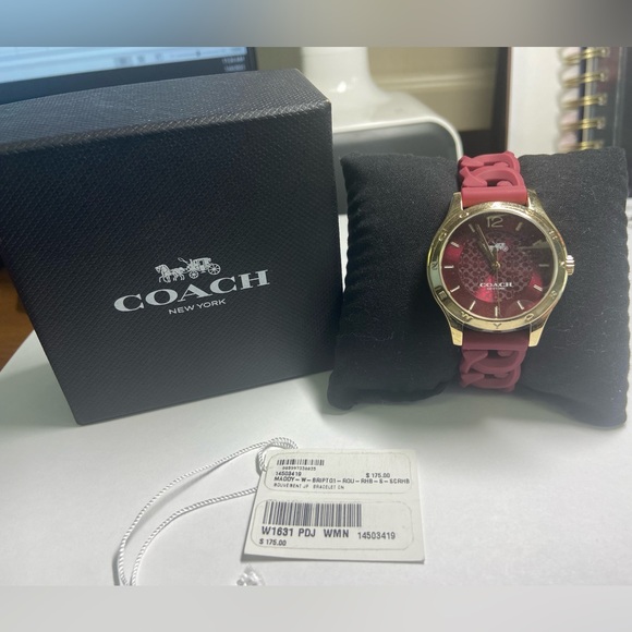 Coach watch - Picture 1 of 4
